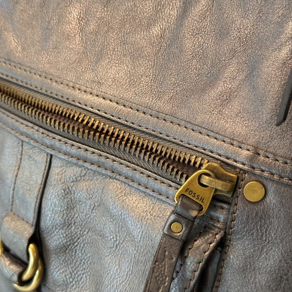 Fossil Silver Leather Crossbody - Picture 2 of 8